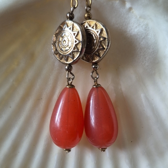 Elegant Gold and Orange Dangle Earrings - Picture 5 of 5